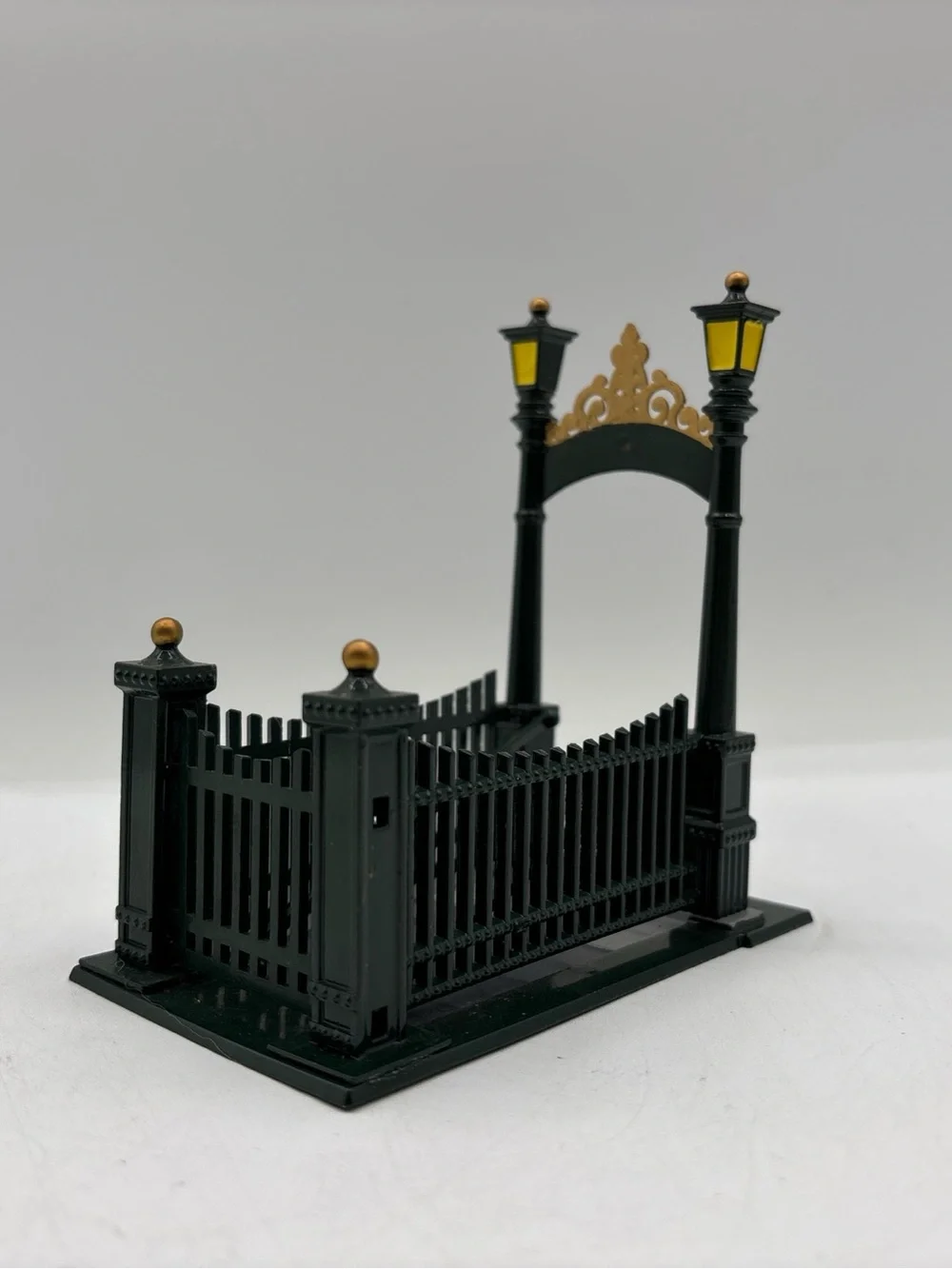 Department 56 1991 Vintage Heritage Village City Subway Entrance 5541-7 Retired